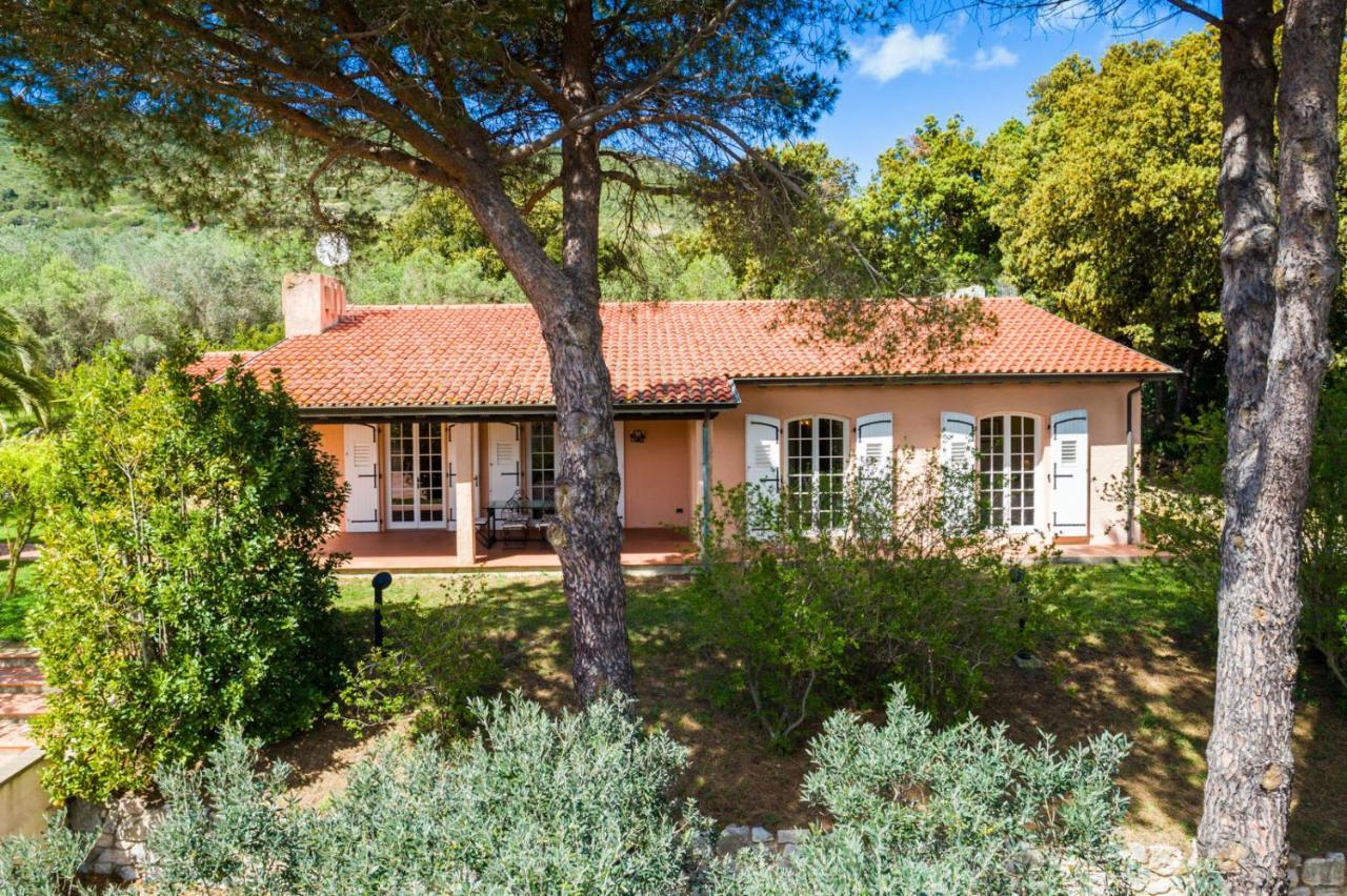 La Chiusa Di Rio Aparthotel Rio dellʼElba Bagian luar foto
